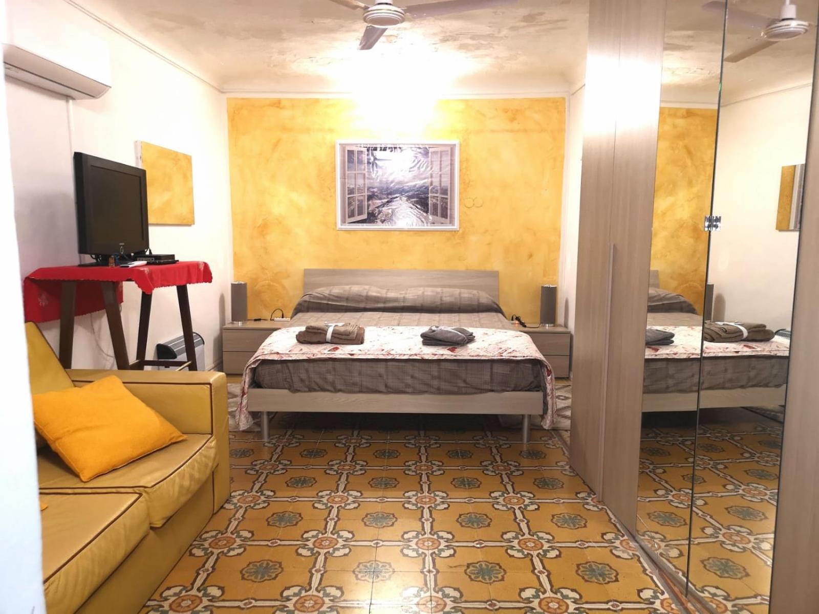 Santa Caterina Villarmosa Casa Del Centro 2P 아파트 외부 사진